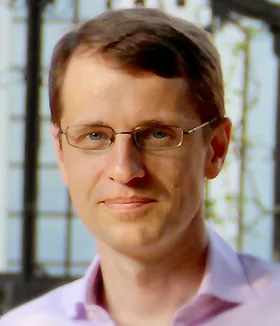 Botond Roska, a neurobiologist at the FMI, has helped advance knowledge of the retina and retinal disorders. Botond Roska, a neurobiologist at the FMI, has helped advance knowledge of the retina and retinal disorders.