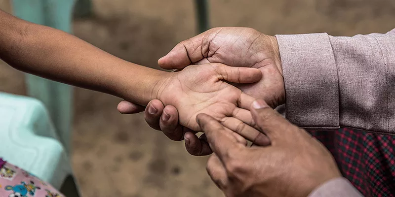 Screening child for leprosy in Asia Screening child for leprosy in Asia