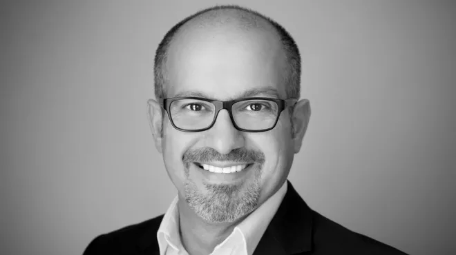 portrait of Dr Bülent Kızıltan, Global Head of AI & Computational Sciences