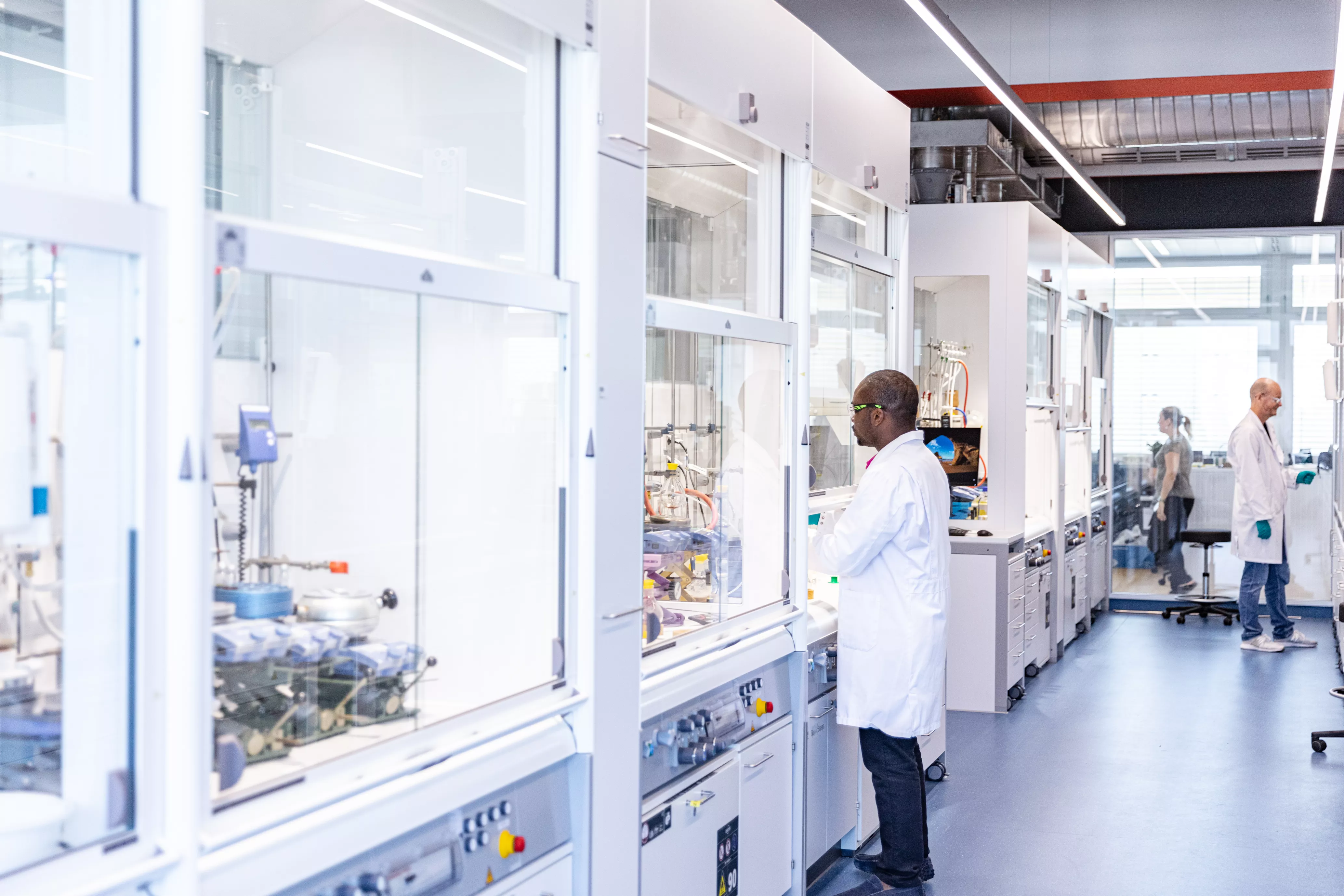 Scientists in a laboratory of Banting 1 where the Global Discovery Chemistry group is based Scientists in a laboratory of Banting 1 where the Global Discovery Chemistry group is based