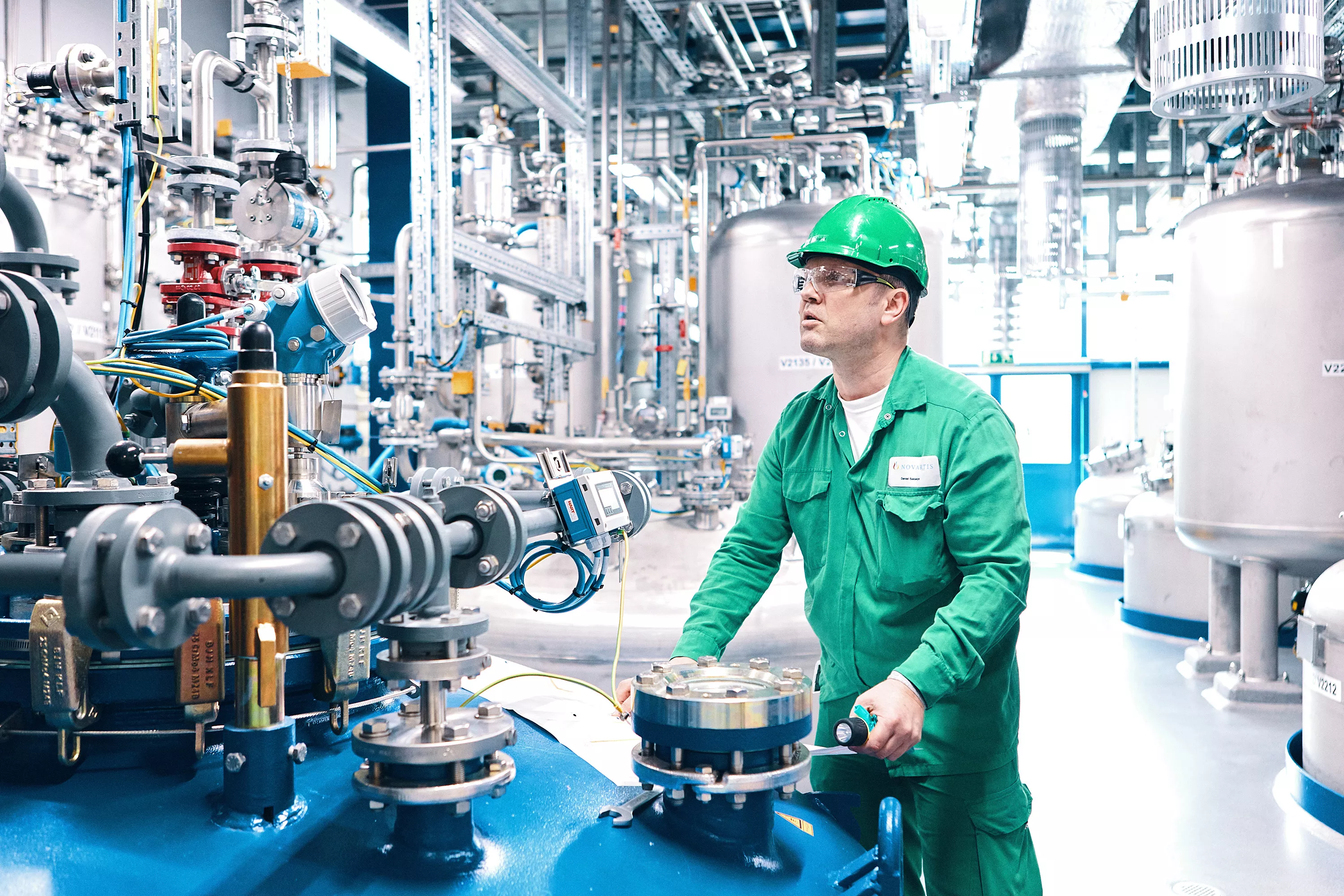 Production specialist working on the production process of RNA therapies in Schweizerhalle, Switzerland Production specialist working on the production process of RNA therapies in Schweizerhalle, Switzerland